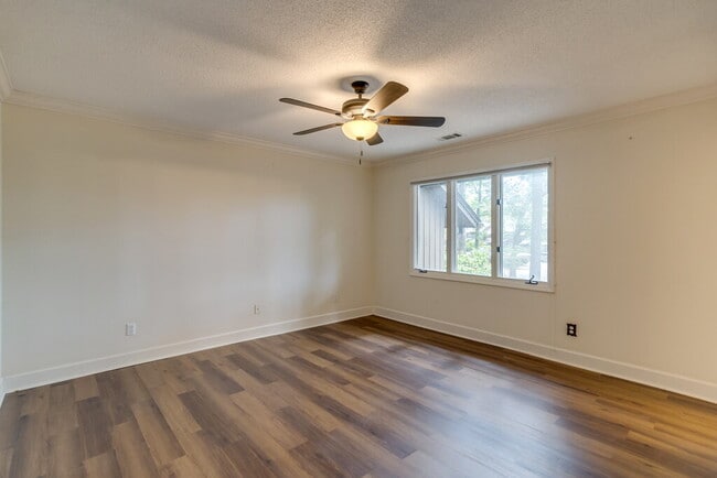 Foto del edificio - Conveniently located in midtown Savannah