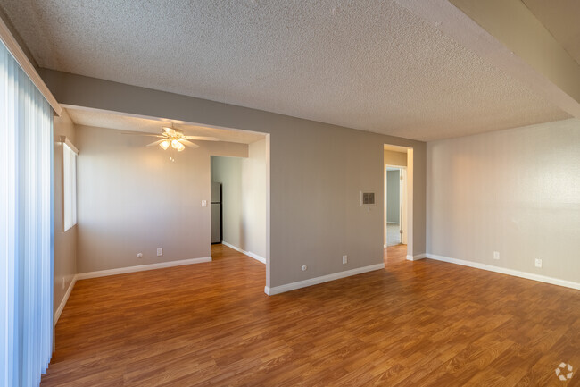 Living Room - Meadowridge Apartments