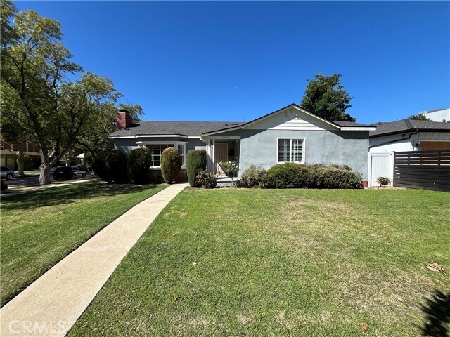 Foto del edificio - 15483 Dickens St