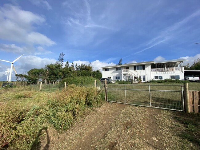 Building Photo - Expansive Ocean View & Quiet Country Livin...