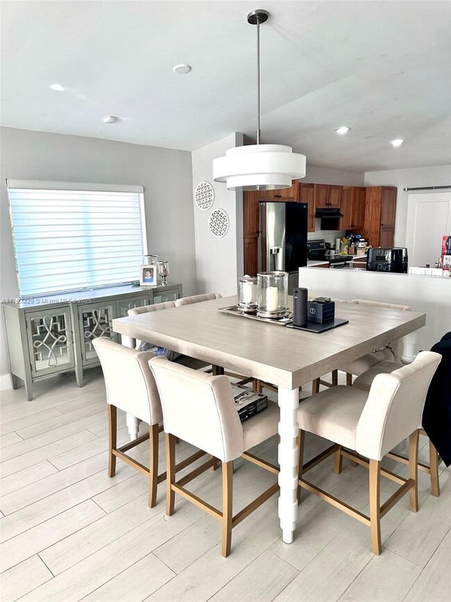 Foto del edificio - 5379 NW 60th Dr