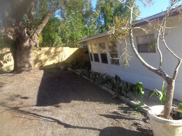 Foto del edificio - 8362 Cristobal Cir