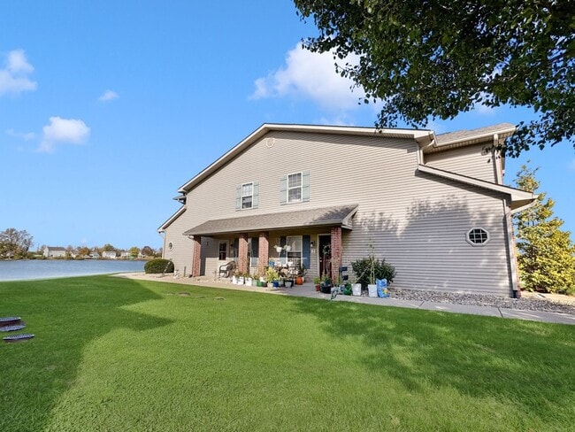 Building Photo - Discover Your Lakeside Haven in Greensburg, IN!
