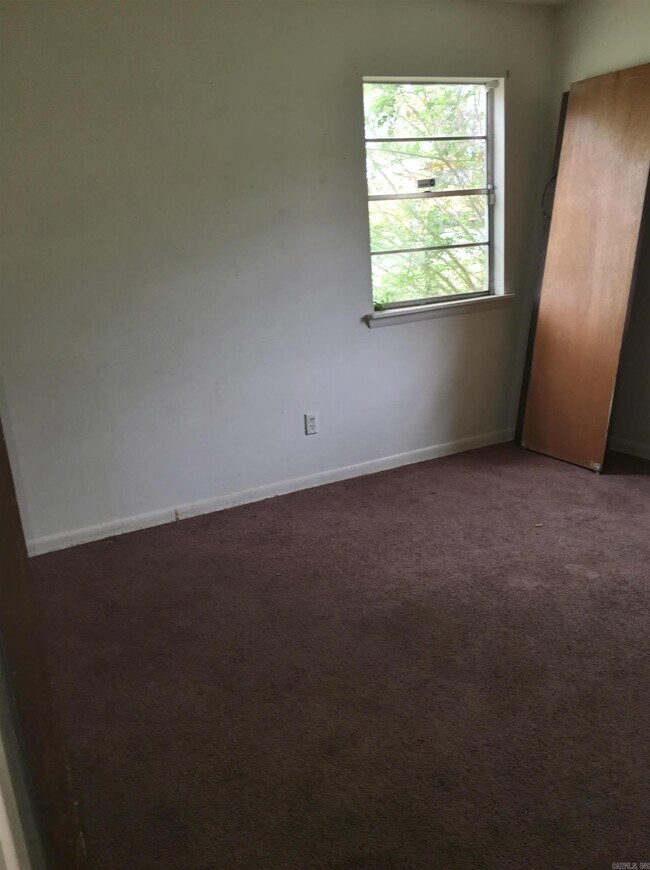 Foto del edificio - 8220 Doyle Springs Rd