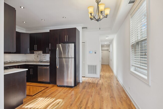 Foto del edificio - 1244 N Wood St