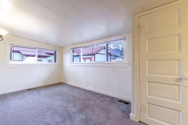 Building Photo - 3406 1/2 W Colorado Ave