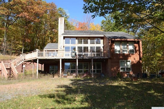 Building Photo - 146 Summit Rd