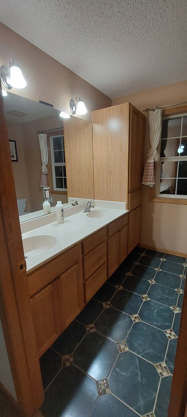 Foto del edificio - 21354 Idaho Ave