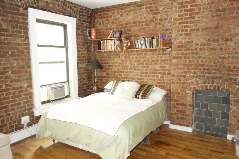 Primary Photo - 289 Alexander Ave