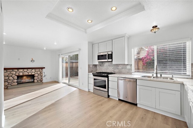 Building Photo - 15 Romero