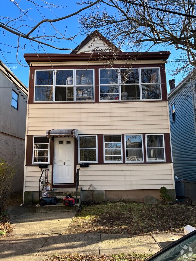 Rosemawr Student Apartments for Rent Clifton, NJ 2 Rentals