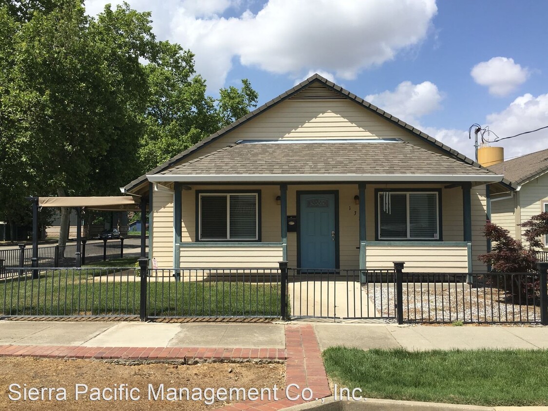 Primary Photo - 3 br, 2 bath House - 131 2nd Street