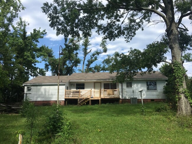Building Photo - 4 Bed 2 Bath - Secluded at I-20 & Hwy 167