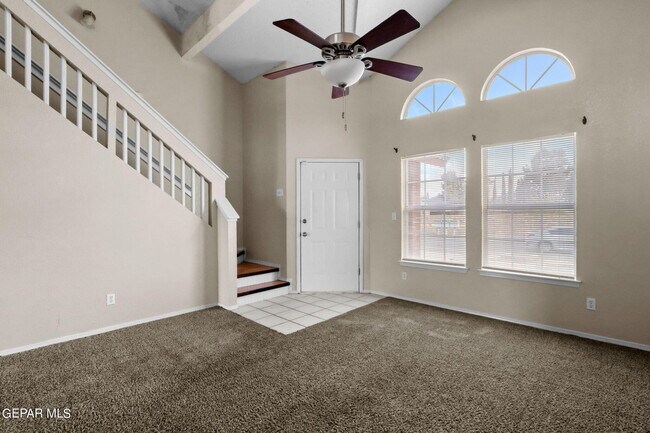 Building Photo - 11815 Stone Castle Dr
