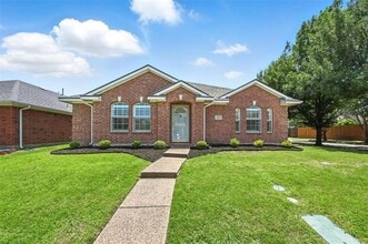 Building Photo - 5025 Boxwood Ln