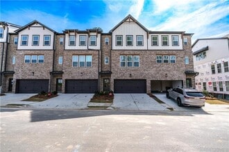 Building Photo - 376 Sunset Holw St