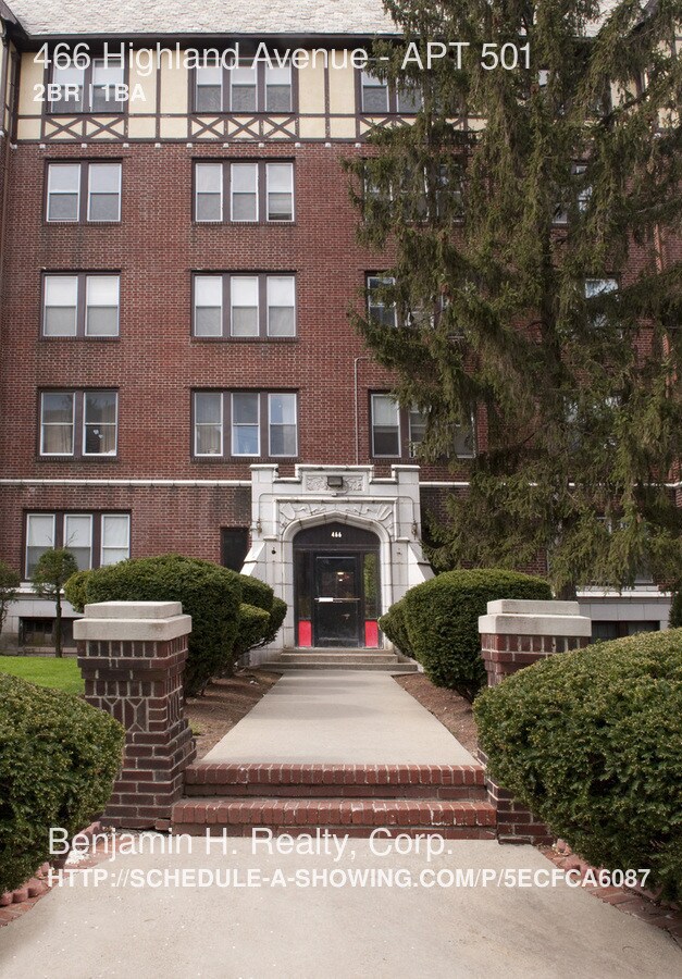 Foto del edificio - 466 Highland Ave