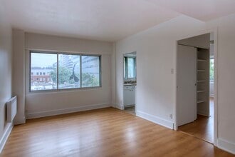 Building Photo - 3455 Rue Aylmer
