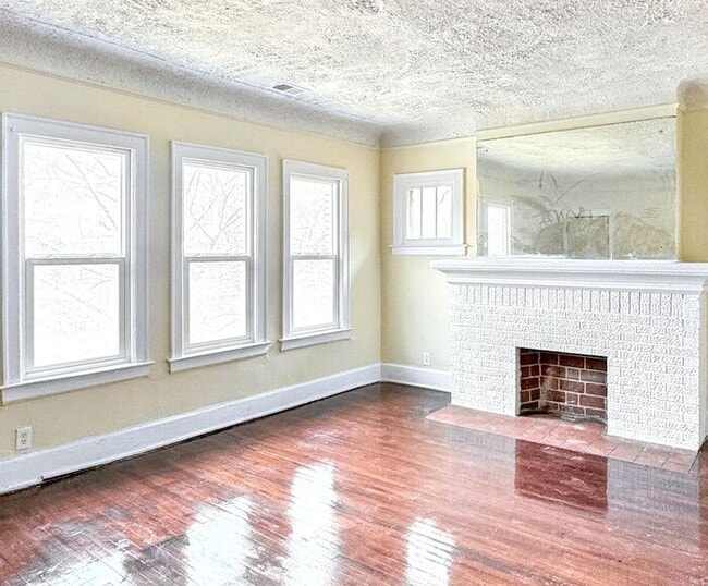 Building Photo - 3745 W Grand St