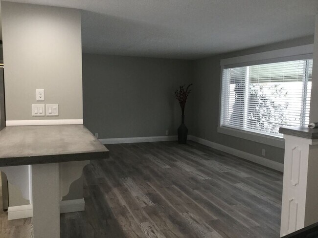 Foto del edificio - 2194-4300 4300 S St