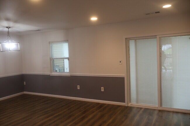 Foto del edificio - 7617 Swan Terrace