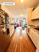 Building Photo - 301 E 88th St
