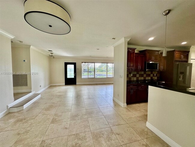 Foto del edificio - 6801 SW 102nd Ave