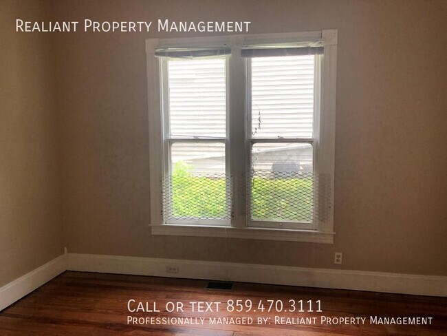 Foto del edificio - 360 Woodland Ave