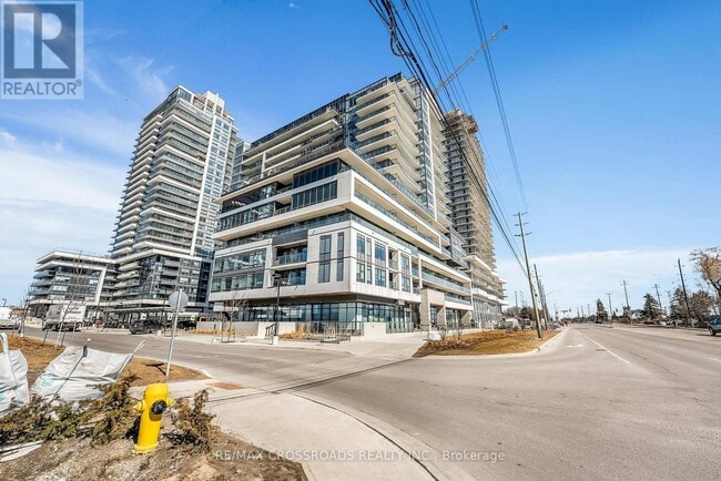 Photo du bâtiment - 1480-1480 Bayly St