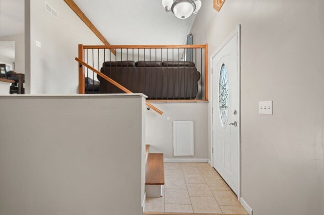 Building Photo - Charming 3-Bedroom Home with Spacious Layo...