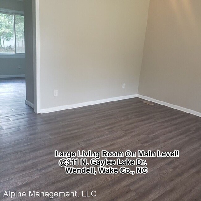 Building Photo - 4 br, 2 bath House - 311 N. Gaylee Lake Dr.