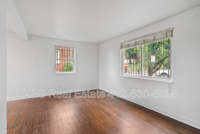 Foto del edificio - 5034 Ampere St