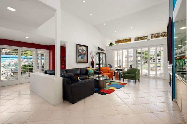 Building Photo - 75395 Riviera Dr