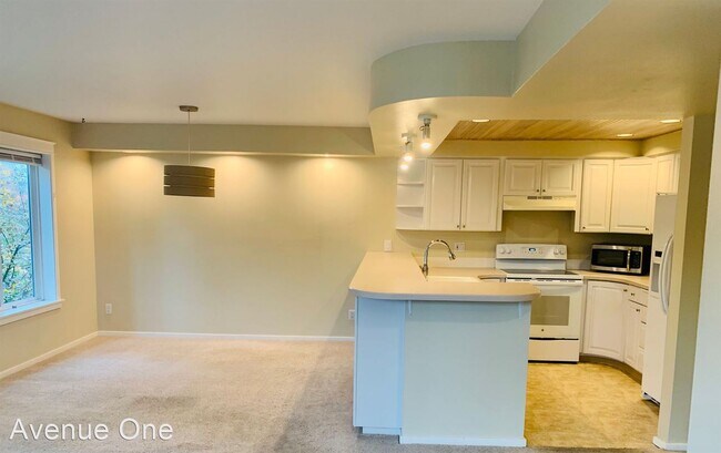 Building Photo - 2 br, 2 bath House - 1629 Queen Anne Ave N...