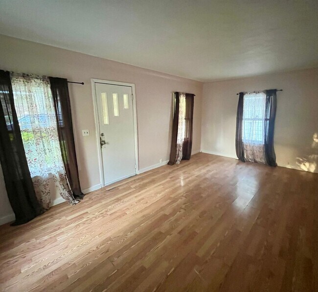Foto del edificio - Three bedroom house in Alton