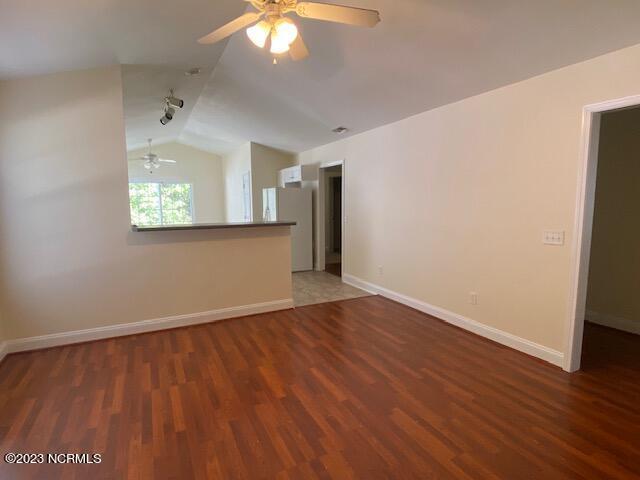 Building Photo - 113 Red Bird Ln