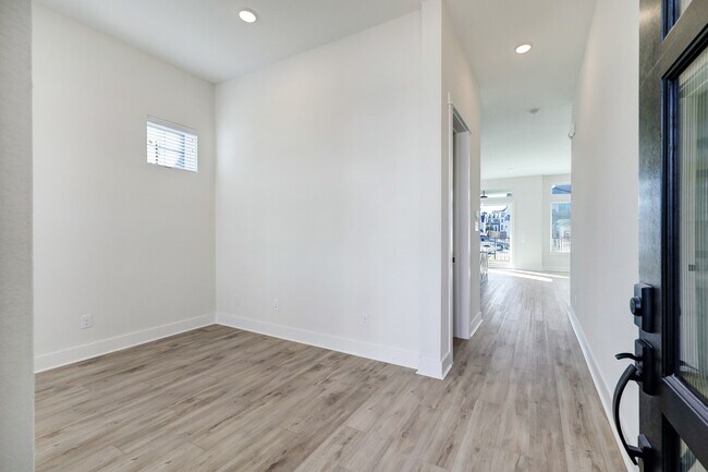 Foto del edificio - 3105 Somerset Levens Ln