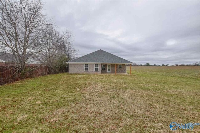 Building Photo - 300 Stone Hill Dr