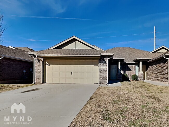 Building Photo - 1017 Merlin Dr