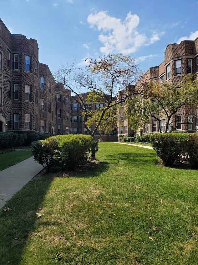 Primary Photo - 2108 Sherman Ave