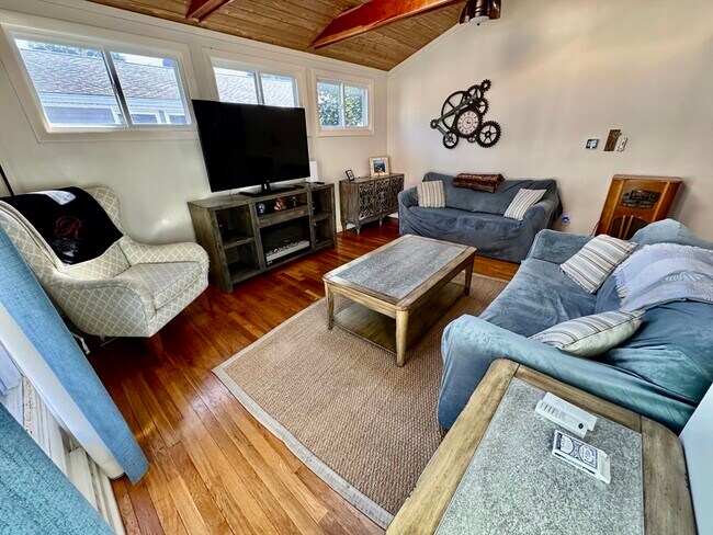 Foto del edificio - 99 Nantasket Ave