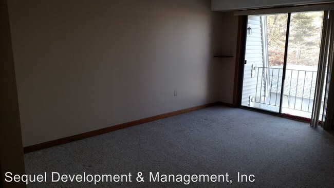 Building Photo - 75 Deerwood Dr