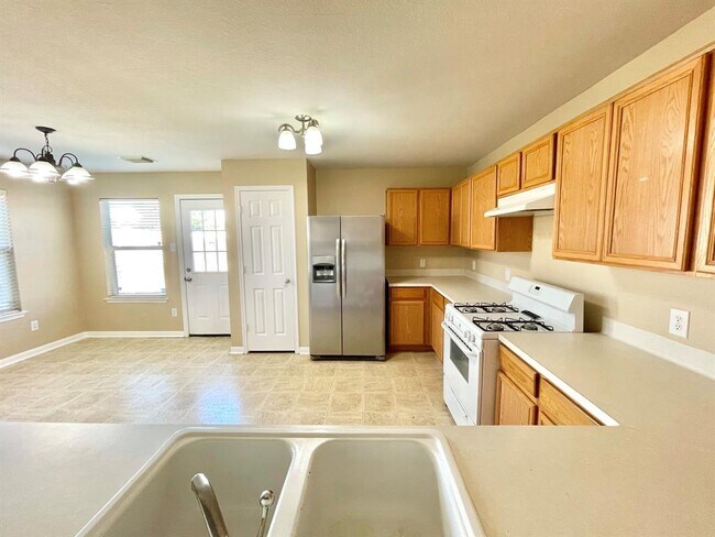 Building Photo - 9503 Milas Way