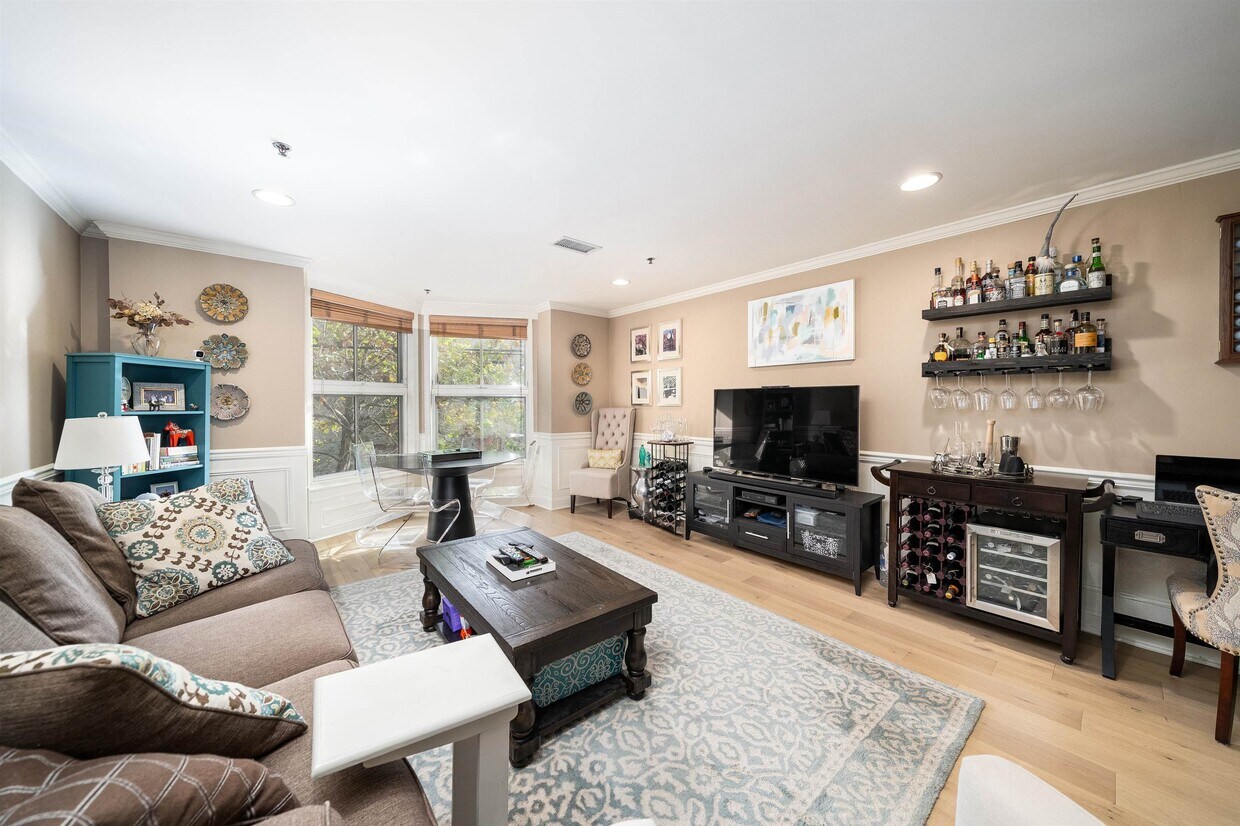Foto principal - 812 Grand St