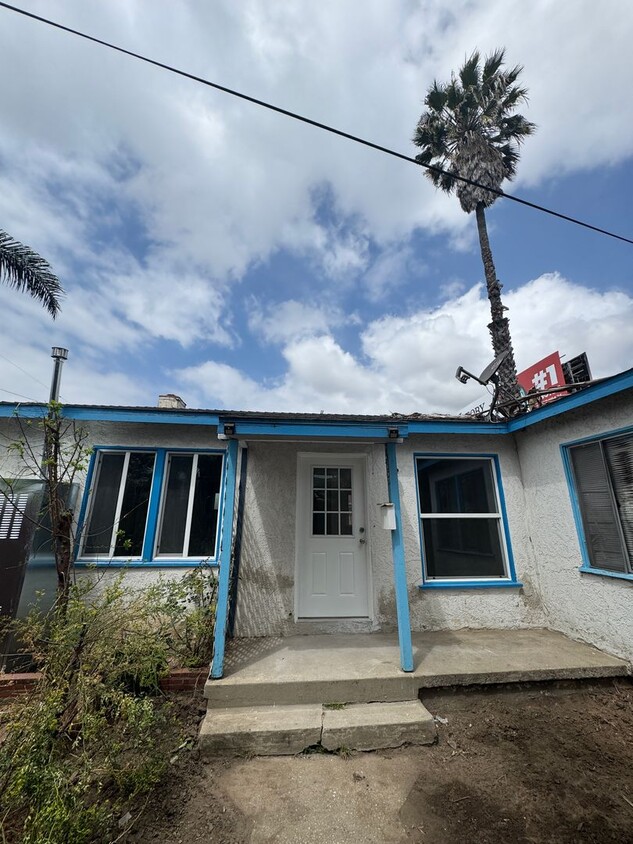 Primary Photo - Charming 1-Bedroom Home in Desirable Torra...