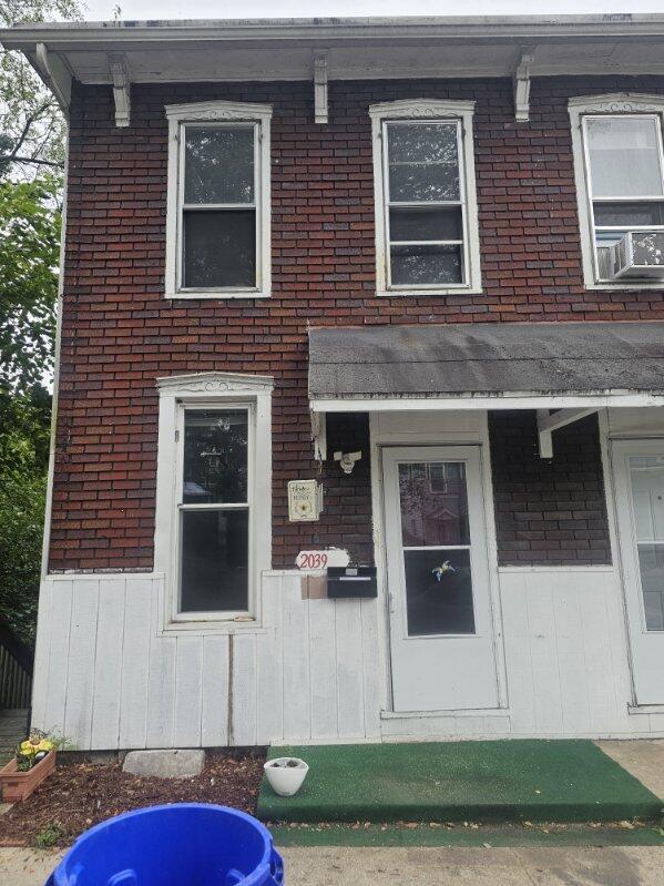 Building Photo - 2039 Kensington St