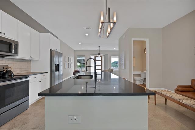Foto del edificio - 4633 Calmont Ave