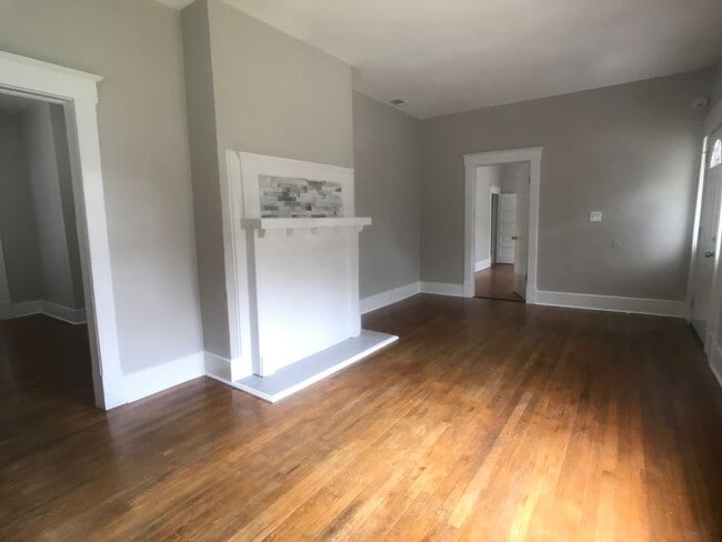 Foto del edificio - 1122 E 37th St