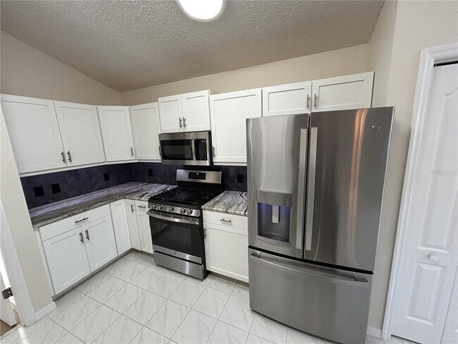 Building Photo - 3057 St Thomas Ln