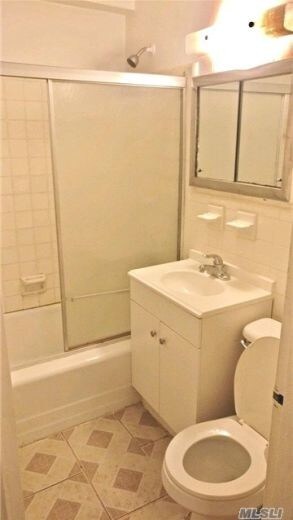 Foto del edificio - 7402 43rd Ave